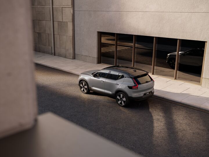 volvo abandons ex40 ev and updates xc40 for north america