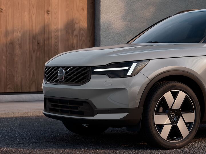 volvo abandons ex40 ev and updates xc40 for north america