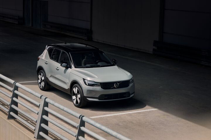 volvo abandons ex40 ev and updates xc40 for north america