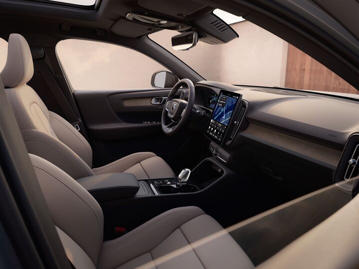 volvo abandons ex40 ev and updates xc40 for north america