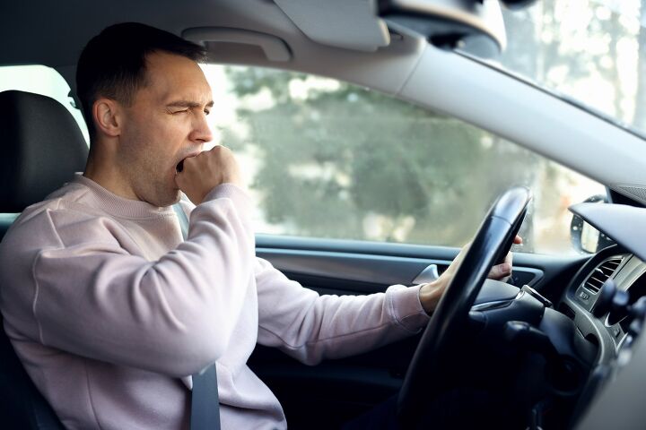 10 ways to make your long distance drive across the u s easier and stress free, Photo by New Africa Shutterstock com