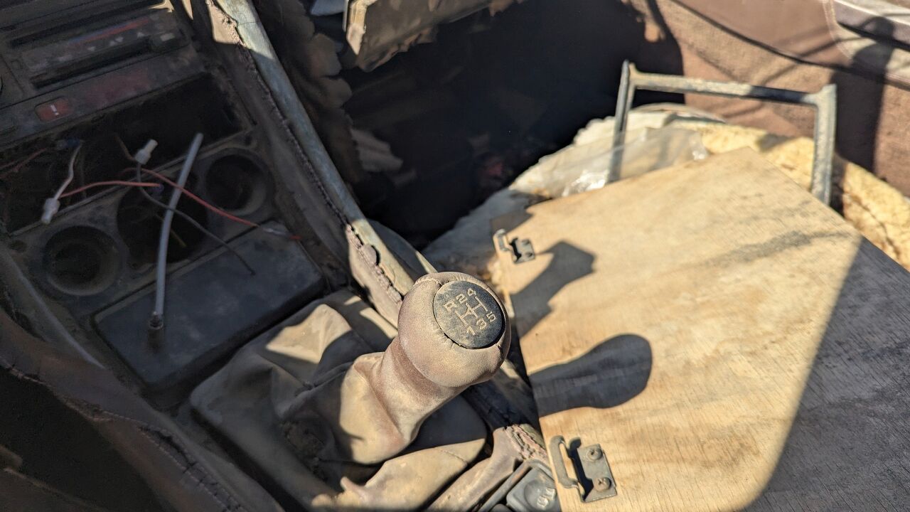 junkyard find 1980 porsche 928