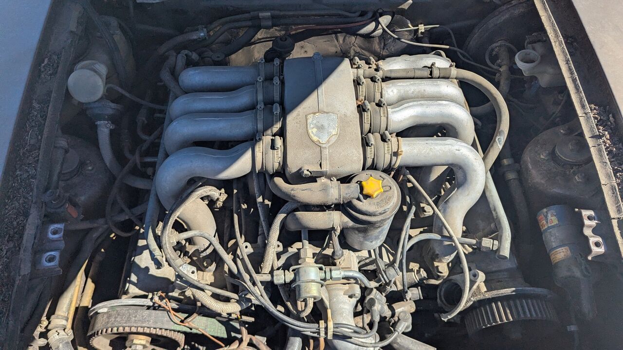 junkyard find 1980 porsche 928