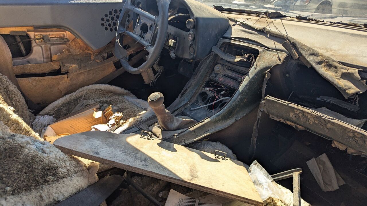 junkyard find 1980 porsche 928