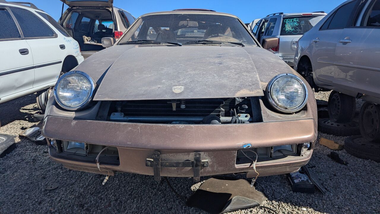 junkyard find 1980 porsche 928
