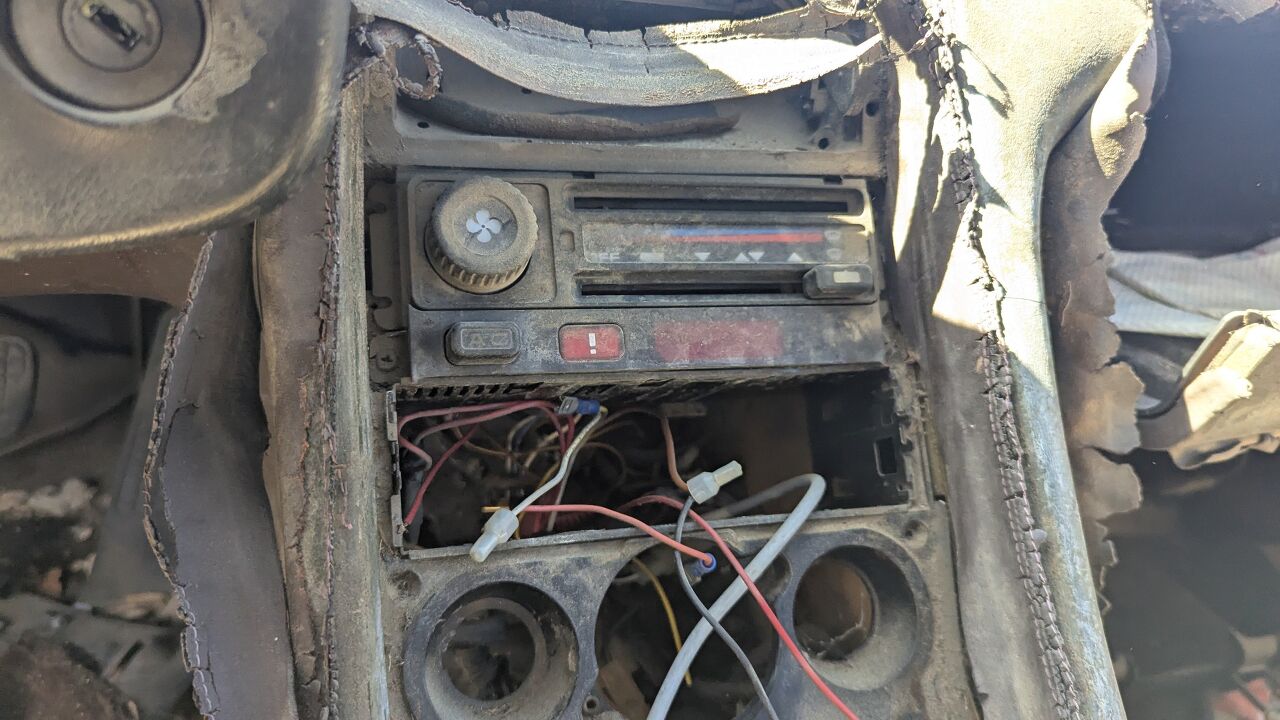 junkyard find 1980 porsche 928