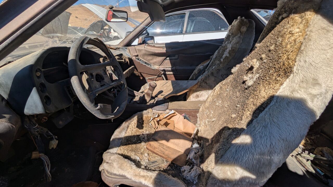 junkyard find 1980 porsche 928
